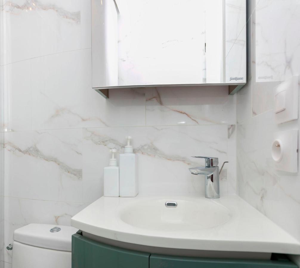 Apartament La Madeleine Private Studio Paryż Zewnętrze zdjęcie